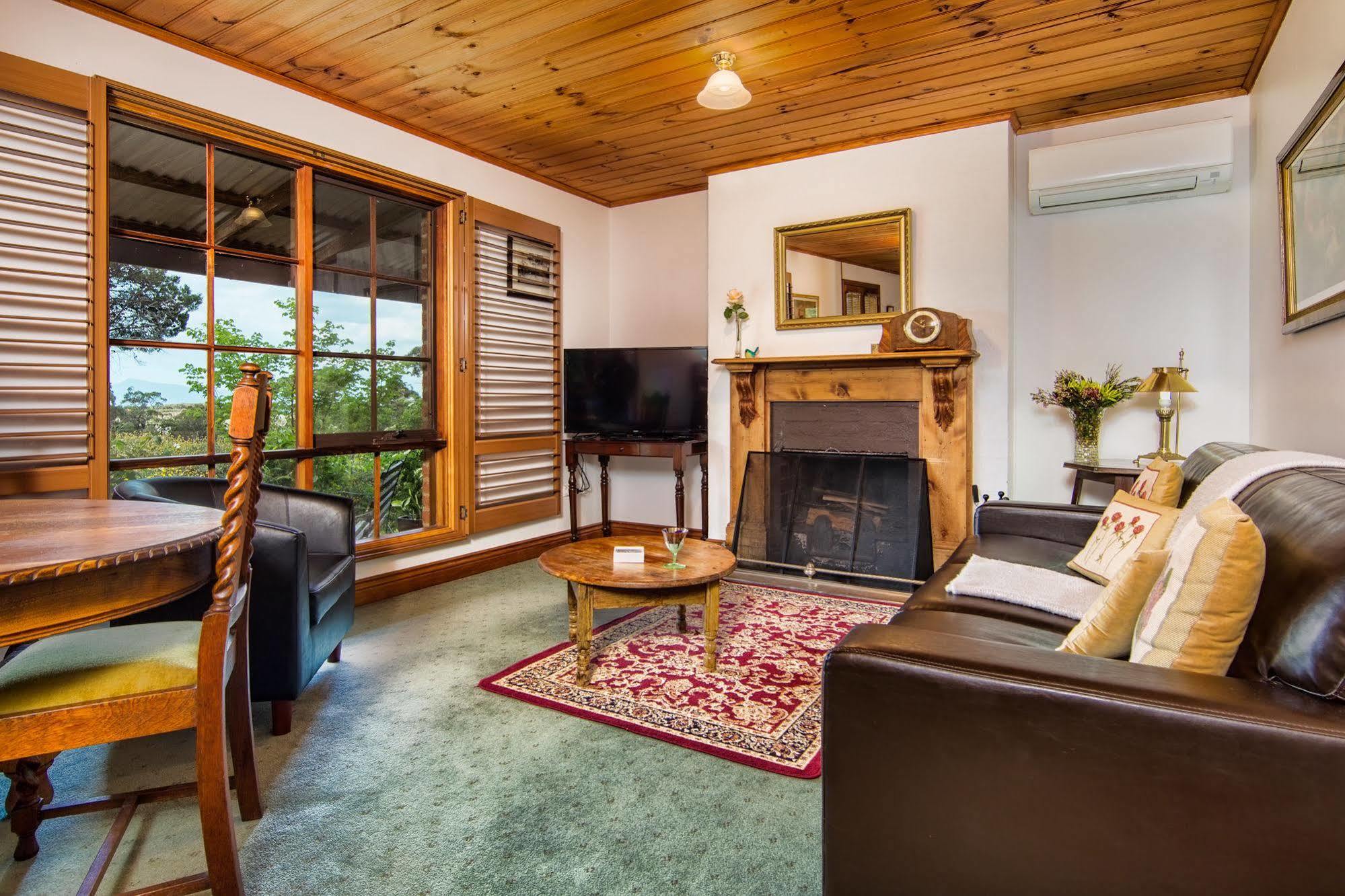 Wagners Cottages Суонси Екстериор снимка